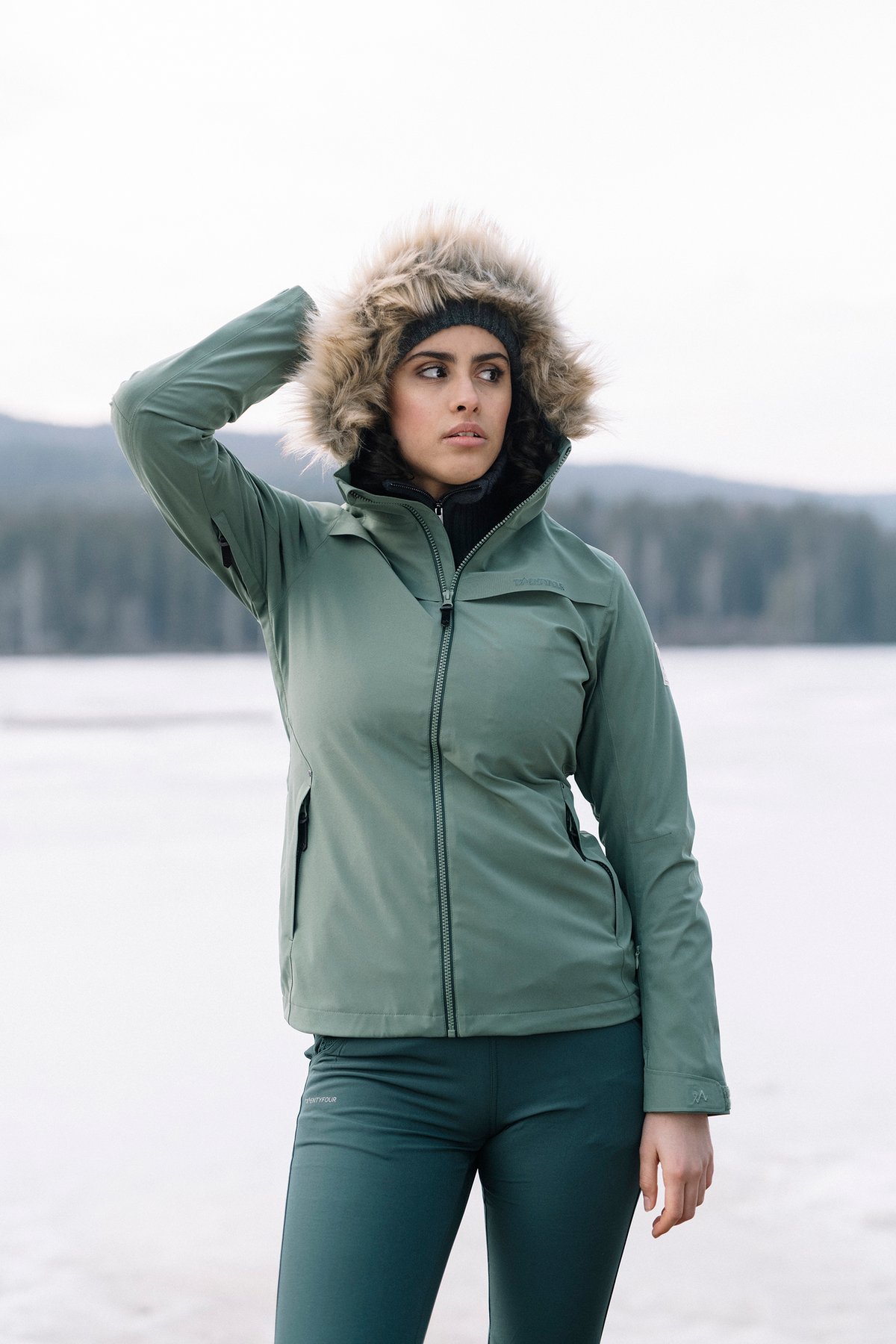 Twentyfour Finse 2.0 2-Lags Jakke D Oliventre