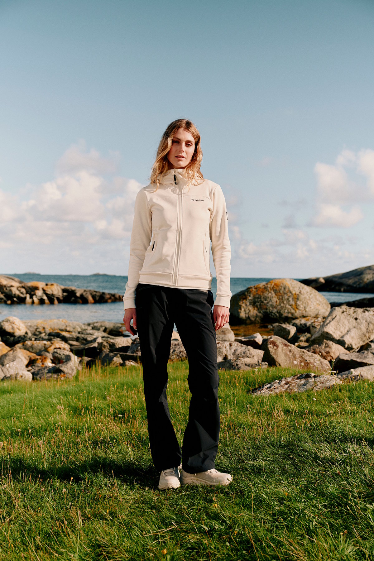 Twentyfour Venture Air Hoodie D Gråhvit