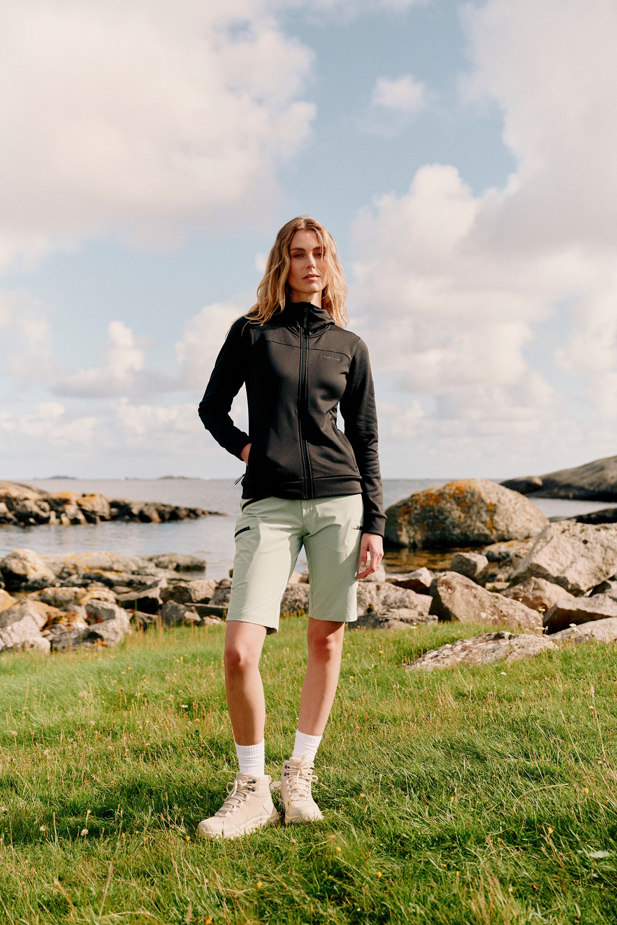 Twentyfour Venture Air Hoodie D Sort