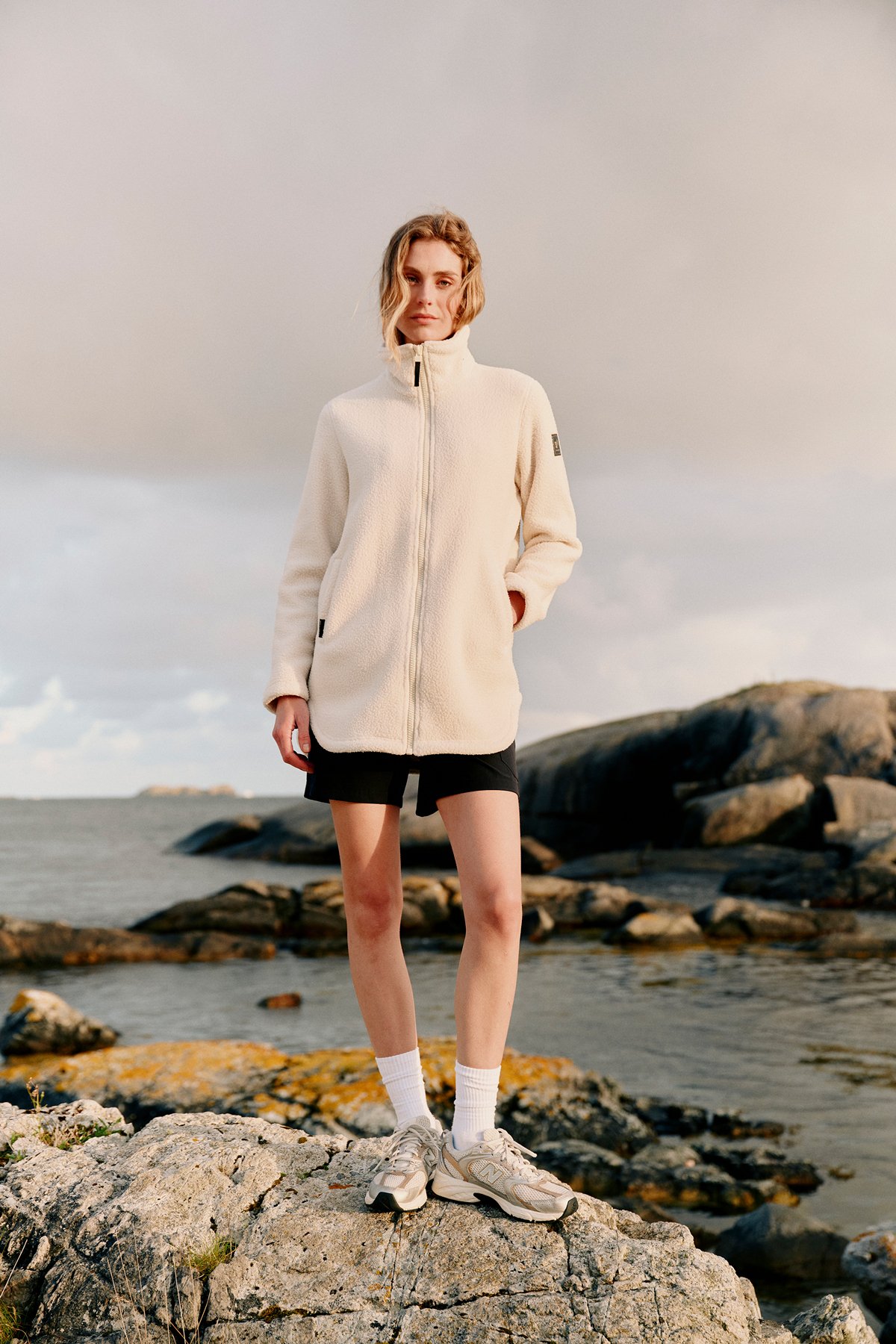 Twentyfour Mode Pile Jakke D Gråhvit