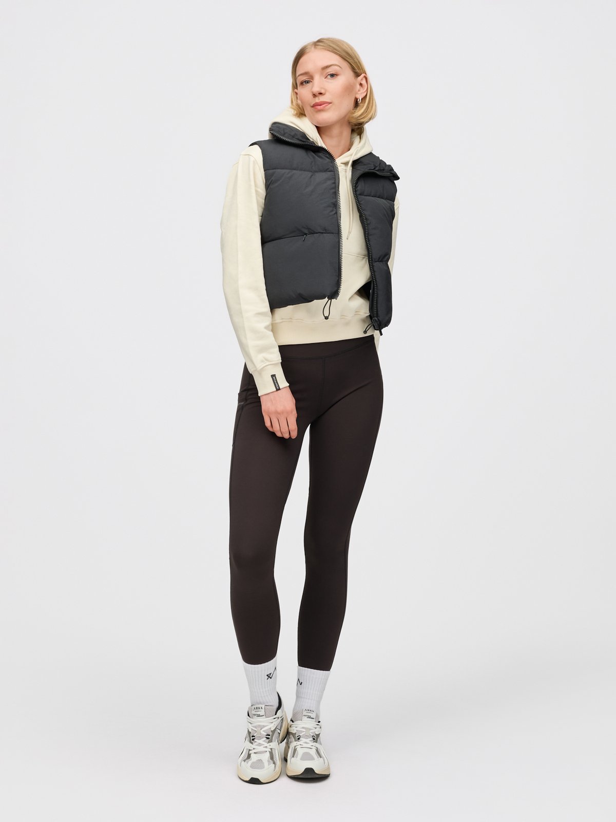 Twentyfour Mode Ava Puffy Vest D Sort