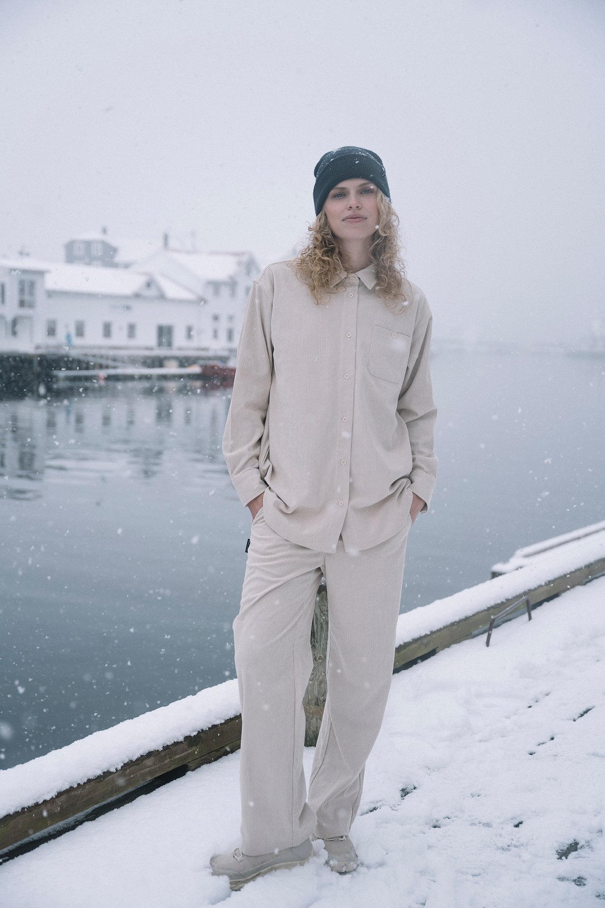 Twentyfour Mode Cord Skjorte D Gråhvit