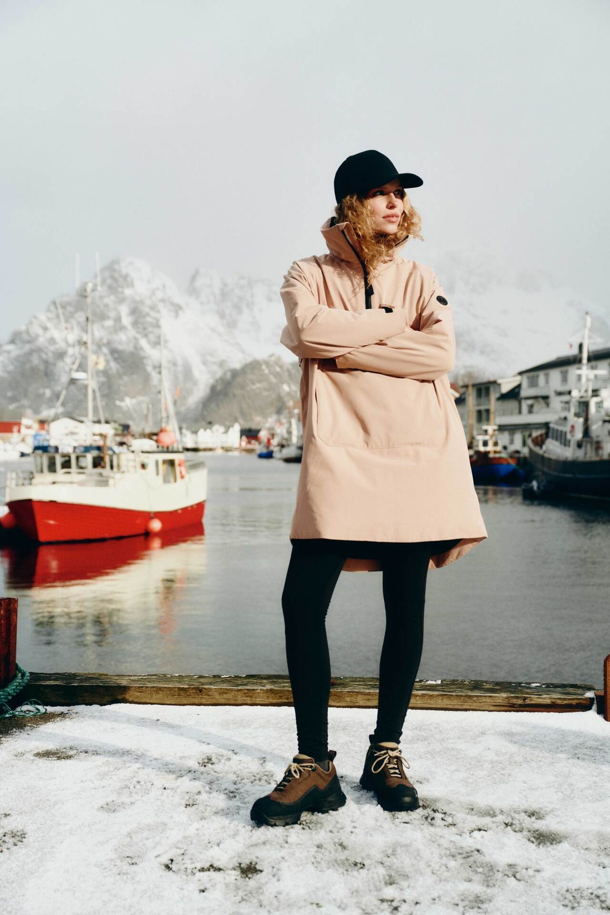 Twentyfour Mode Insulation Poncho D Mørk Beige