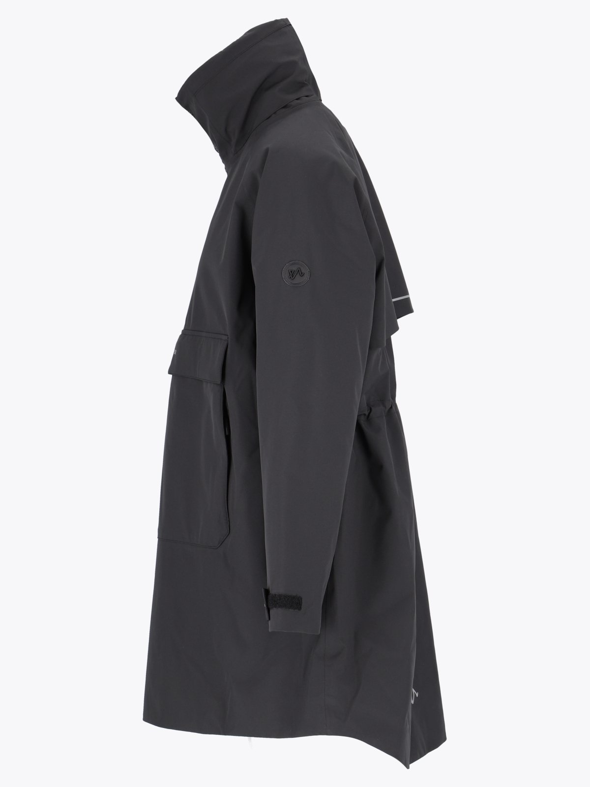 Twentyfour Mode Insulation Poncho D Sort