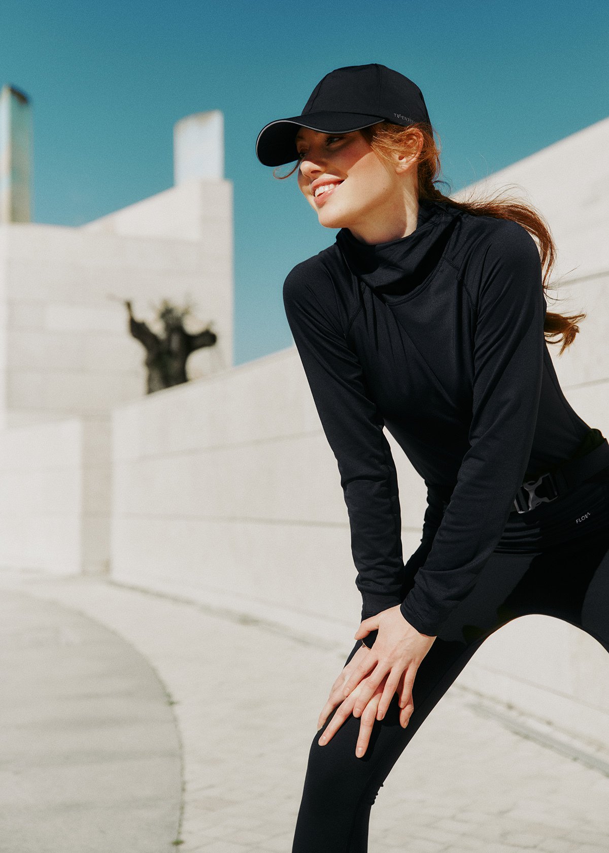 Twentyfour Flow Hooded Baselayer Top D Sort
