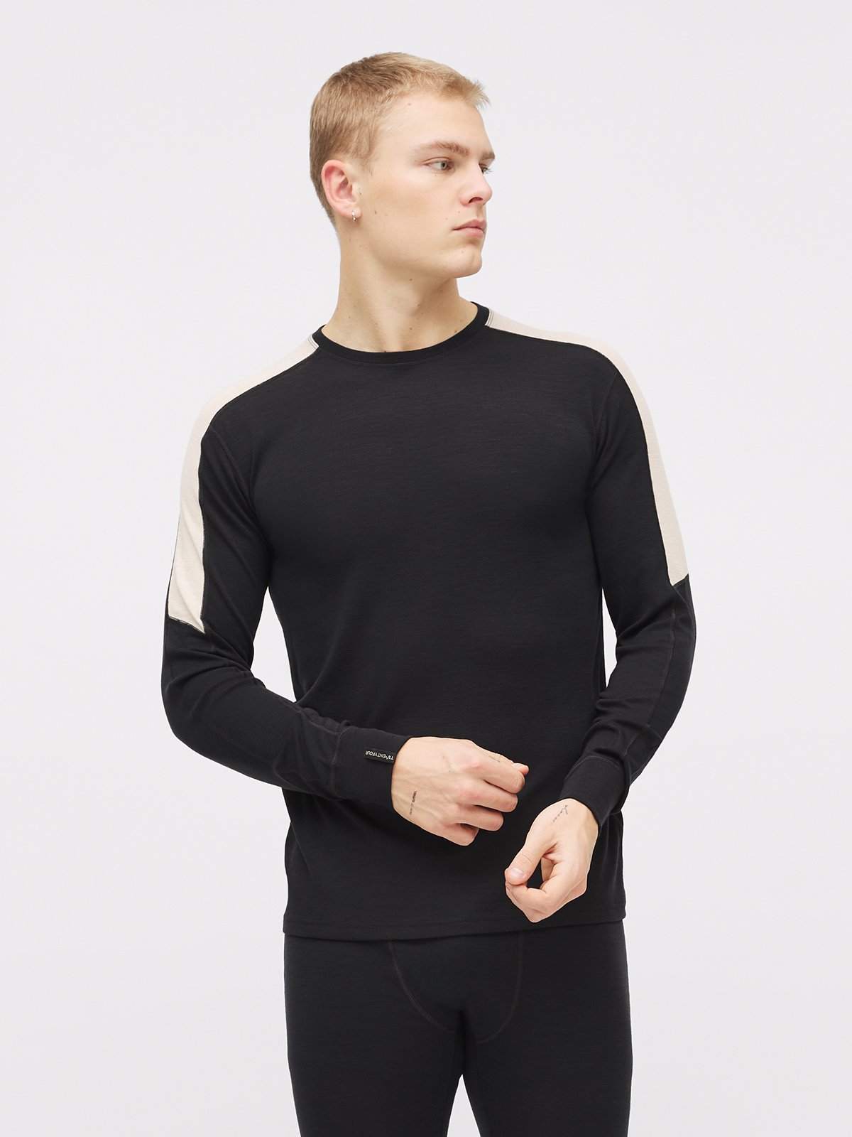 Twentyfour Aurora Merino LS Topp H Sort