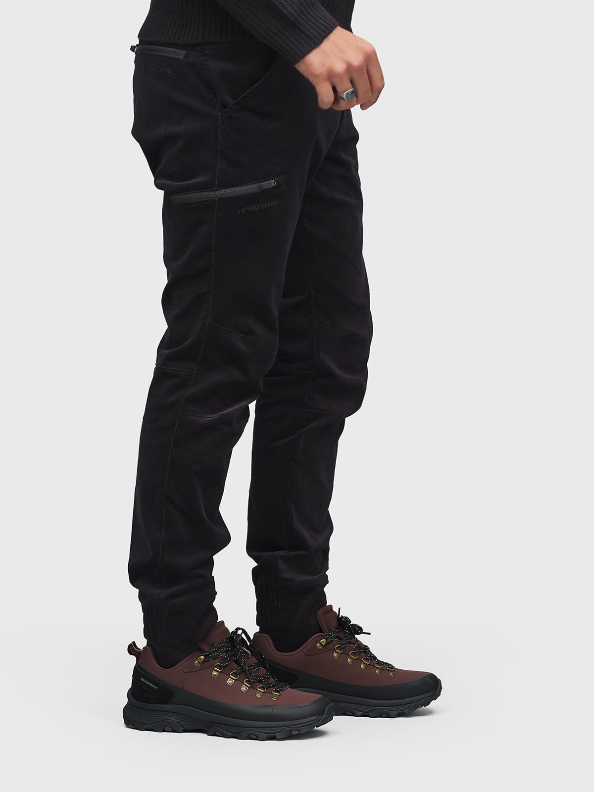 Twentyfour Aurora Cordbukse H Sort