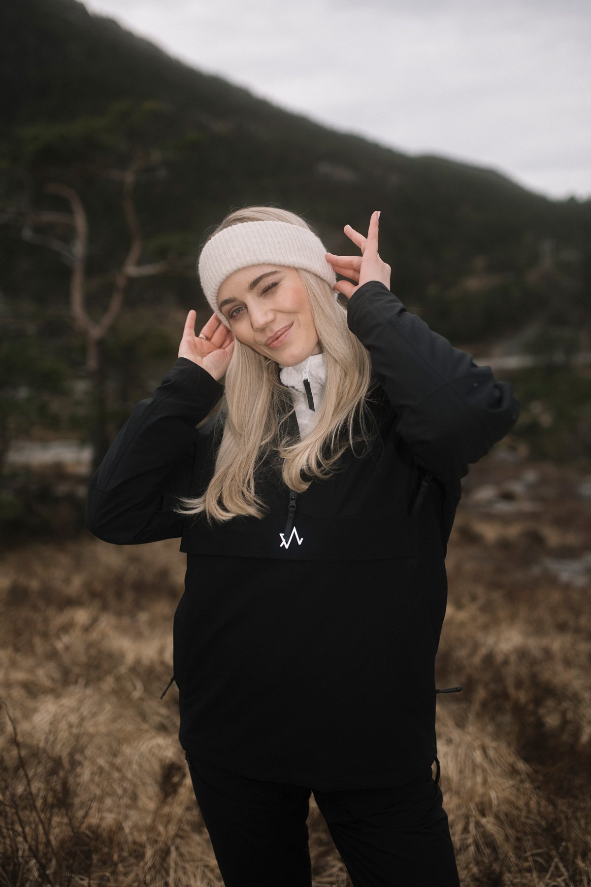 Twentyfour Finse Eira Pannebånd Varm Grå