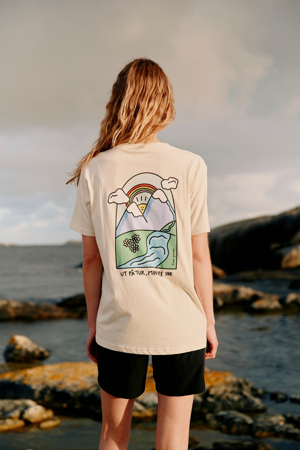 Twentyfour Mode X Frida Tee U Gråhvit