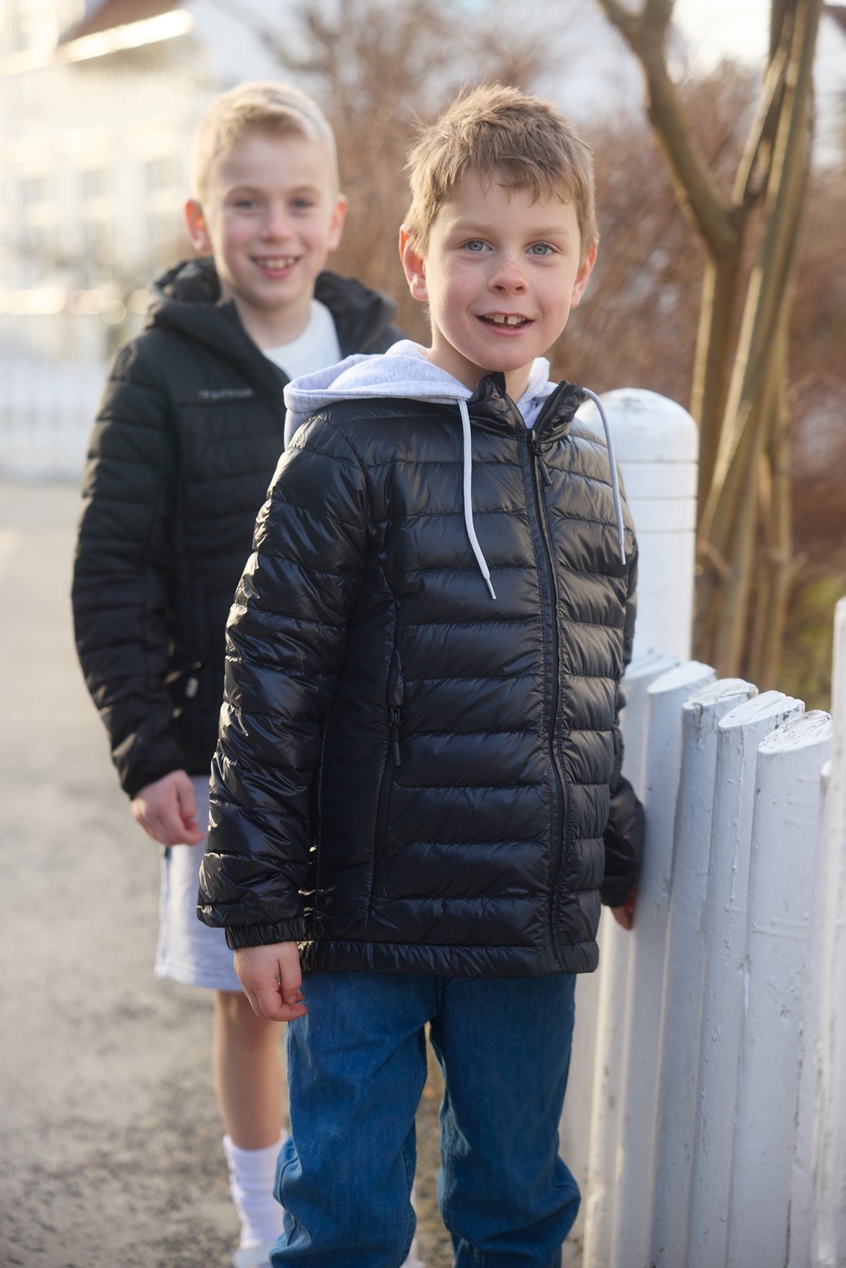 Twentyfour Venture Lett Dunjakke JR Sort