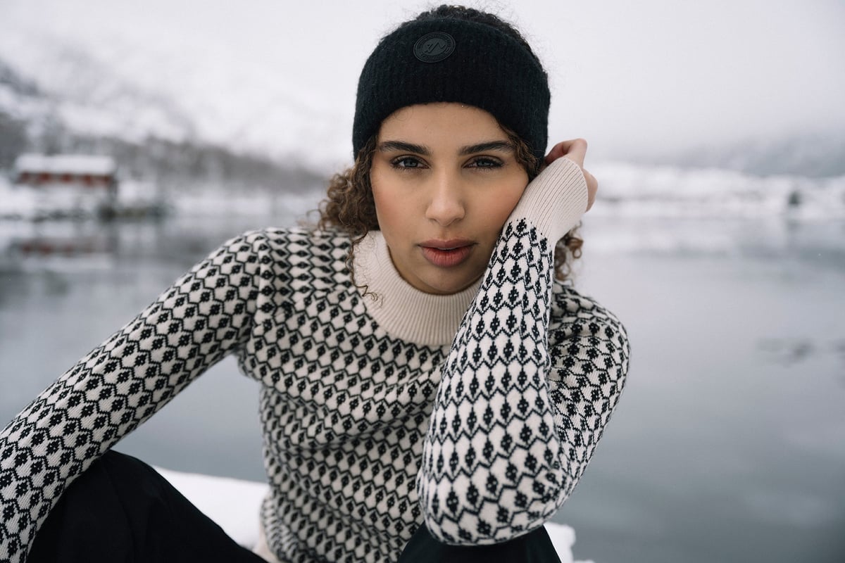 Twentyfour Aurora Ana Pannebånd Sort