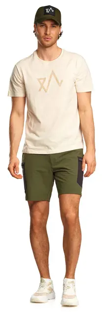 1628836