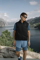 Flåm Hiking Vest H Sort L Lett vest til herre