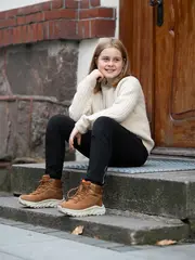 Mode Iris HZ Genser J Beige Mel 140 Halfzip strikkegenser til jente