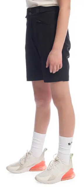 1700176